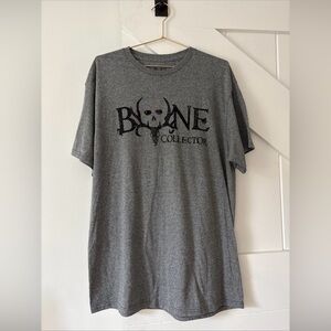 Bone Collector Short Sleeve T-shirt Size Large Heather Gray Logo Hunting Casual